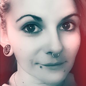 Meet your Posher, Angelique